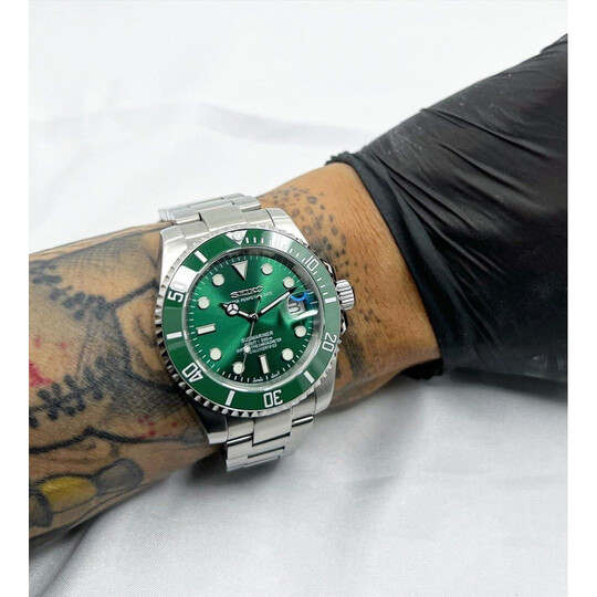 Custom Seiko Mod • Green Hulk Submariner • 40mm